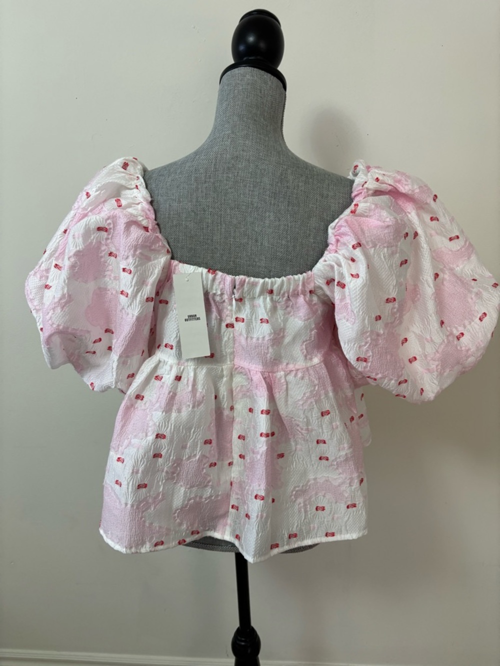 UrbanOutfitters DREAM sister Jane Venus Pink Puff-Sleeve  Jacquard Blouse - Picture 6 of 11